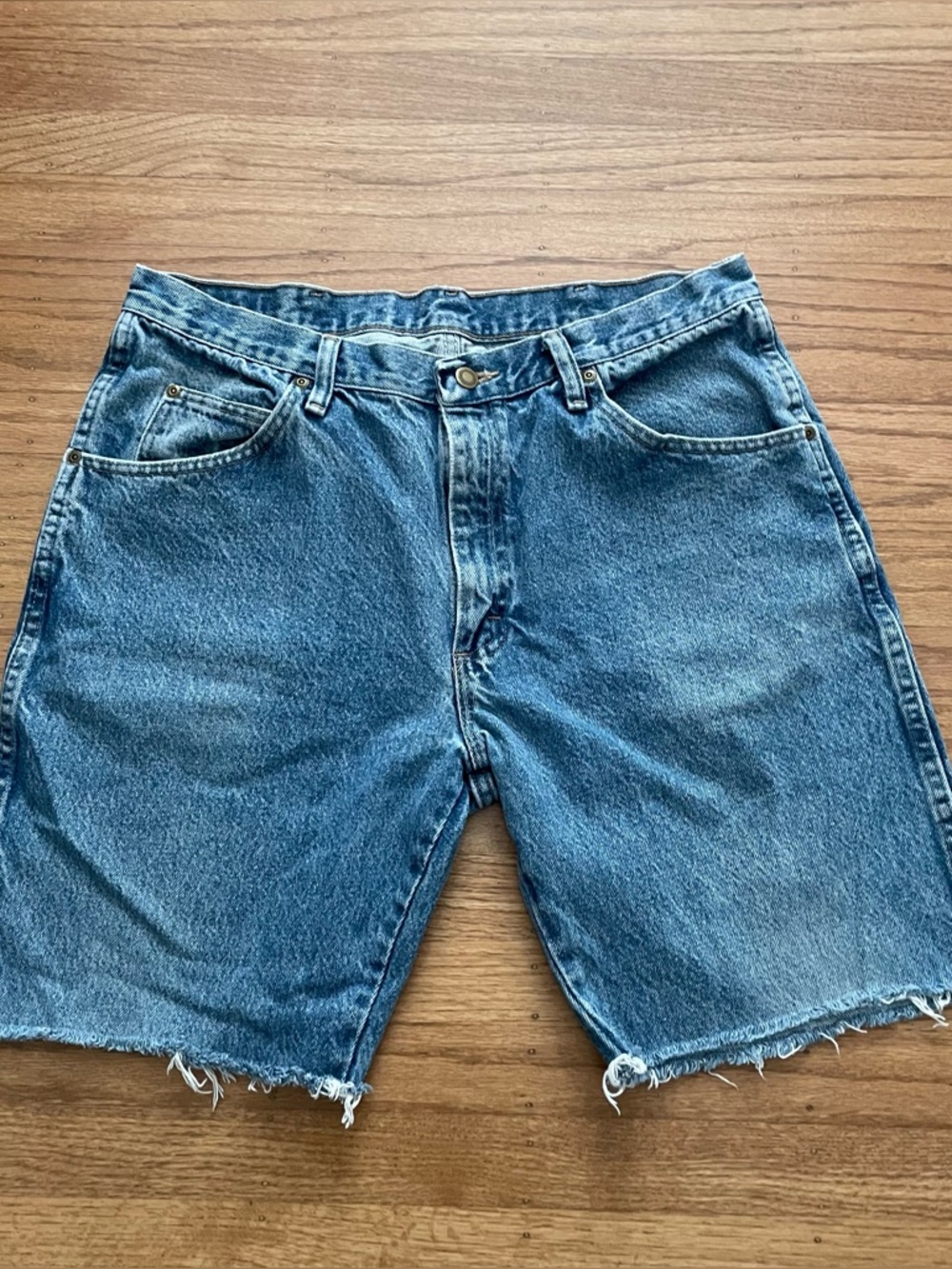 Wrangler Cut-Off Denim Jean Shorts Men’s 36